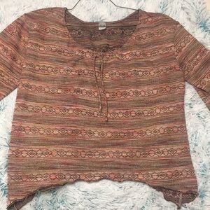 A cute shirt to wear with high waisted shorts